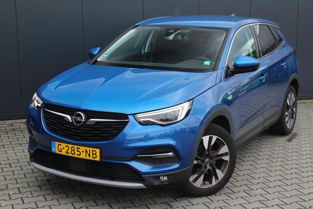 Opel Grandland X 1.2 Turbo Business Executive | Incl. 12 maanden garantie | Elektrische kofferklep | Parkeersensoren | Keyless | Navigatie | Bluetooth | Cruise control | Climate control | Airco | Lichtmetalen velgen