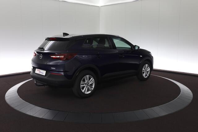 Opel Grandland X 1.2 Turbo Business Edition