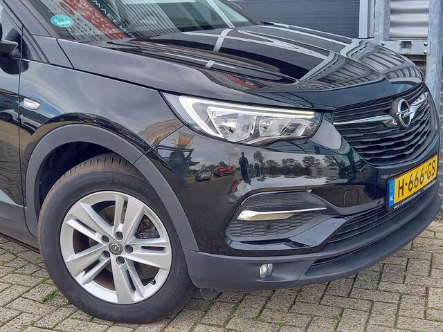 Opel Grandland X 1.2 Turbo Business Executive - TREKHAAK - CARPLAY / ANDROID - NAVI - CLIMA - CRUISE - STOELVERW / STUURVERW -