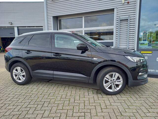 Opel Grandland X 1.2 Turbo Business Executive - TREKHAAK - CARPLAY / ANDROID - NAVI - CLIMA - CRUISE - STOELVERW / STUURVERW -