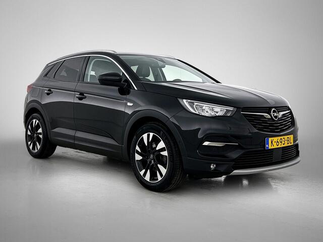 Opel Grandland X 130pk Innovation | 1ste eigenaar | | Trekhaak | Camera | Dodehoekdetectie | Navigatie | AGR stoel | 18"LMV Bi Color