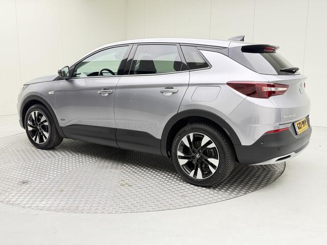 Opel Grandland X 1.6 Turbo Hybrid Elegance | Automaat | Elektr. achterklep | Stoelverwarming | Verwarmde voorruit | Carplay | Pdc v/a+camera | spiegels elektr. inklapbaar | Climate | Navigatie | Cruise | Bluetooth