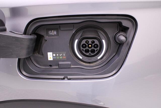 Opel Grandland X 1.6 Turbo Hybrid Elegance | Automaat | Elektr. achterklep | Stoelverwarming | Verwarmde voorruit | Carplay | Pdc v/a+camera | spiegels elektr. inklapbaar | Climate | Navigatie | Cruise | Bluetooth