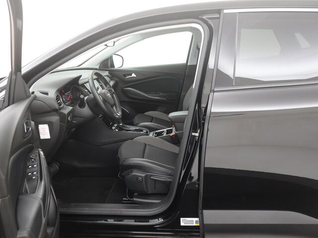 Opel Grandland X 1.2 Turbo 130PK Innovation AUTOM. NAVI|BLIS|AGR-STOEL|CAMERA|ELEK.ACHTERKLEP|18INCH|CARPLAY