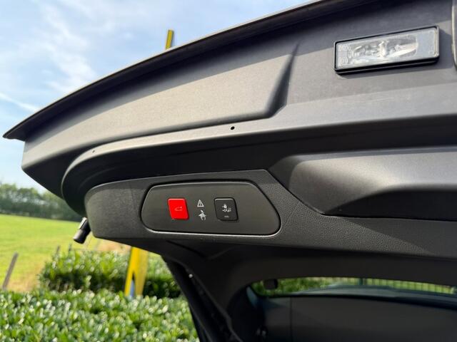 Opel Grandland X 1.6 Turbo Ultimate ACC / Soundsystem / Memory / Trekhaak