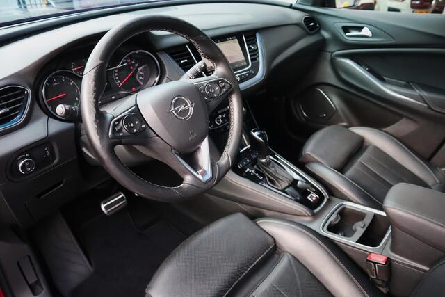 Opel Grandland X 1.2 Turbo Business Executive Automaat Panoramadak Lederen comfort stoelen Stoelverwarming/koeling Etc. Etc.