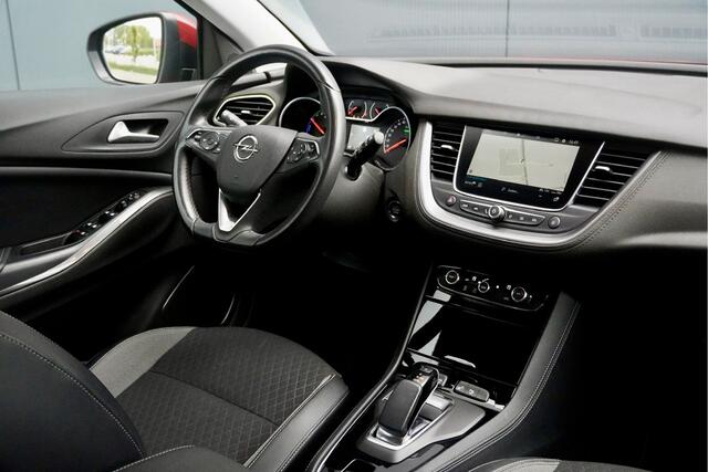 Opel Grandland X 1.6 TURBO 229 pk HYBRID BUSINESS AUTOMAAT / Z.G.A.N. / GRATIS ONDERHOUD en APK / APPLE CARPLAY / NAVIGATIE / LED KOPLAMPEN / 18 INCH LMV / LANE ASSIST / CRUISE CONTROL / DAB + – foto 7