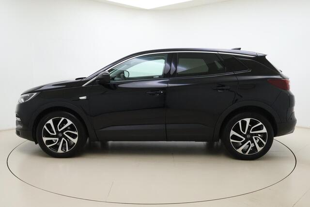 Opel Grandland X 1.2 Turbo Innovation 130 PK | Lederen bekleding | Panoramadak | Electrische achterklep | Stoel en achterbankverwarming | Keyless | Camera