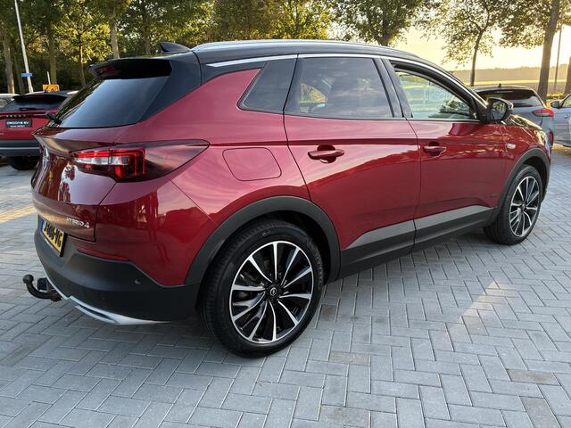 Opel Grandland X 1.6 Turbo Hybrid4 Automaat Ultimate | ECC | Navigatie | Leder | Winterpakket | Stoelventilatie | Camera | Trekhaak | 19" LM-Velgen | Zeer kompleet
