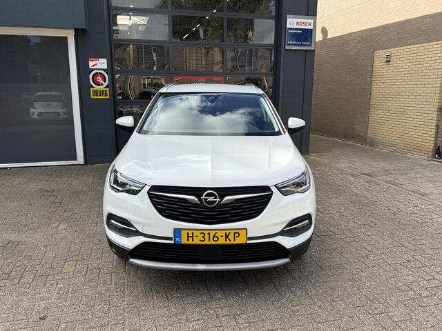 Opel Grandland X 1.2 Turbo Innovation Automaat / Airco clima / Navigatie/ Camera/ Cruise/ PDC/ LED/ Apple carplay/ LMV/ Stoelverw.