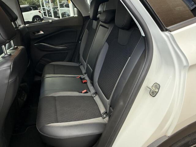 Opel Grandland X 1.2 Turbo Innovation Automaat / Airco clima / Navigatie/ Camera/ Cruise/ PDC/ LED/ Apple carplay/ LMV/ Stoelverw.