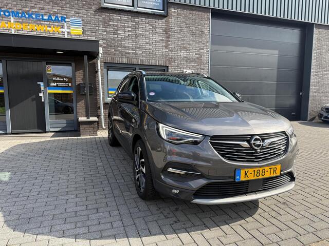 Opel Grandland X 1.6 Turbo Hybrid Elegance