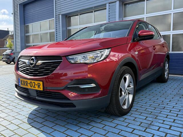 Opel Grandland X 1.6 Turbo Hybrid Business Elegance – foto 3