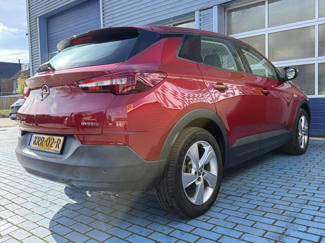 Opel Grandland X 1.6 Turbo Hybrid Business Elegance – foto 8