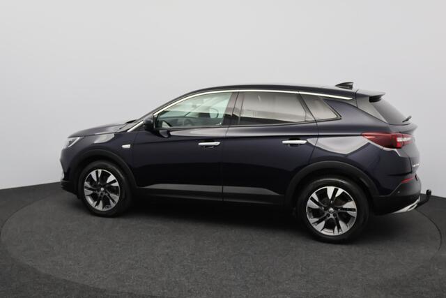 Opel Grandland X 1.2 Turbo Business Executive/ D-Riem verv: 55.000 KM!/ Automaat!/ Trekhaak/ 18'' LMV/ Panorama-Dak/ Elek. Kofferklep/ Apple + Android/ Dode-Hoek DET./ Extra getint glas/ Chroom/ Adaptive Cruise. – foto 3