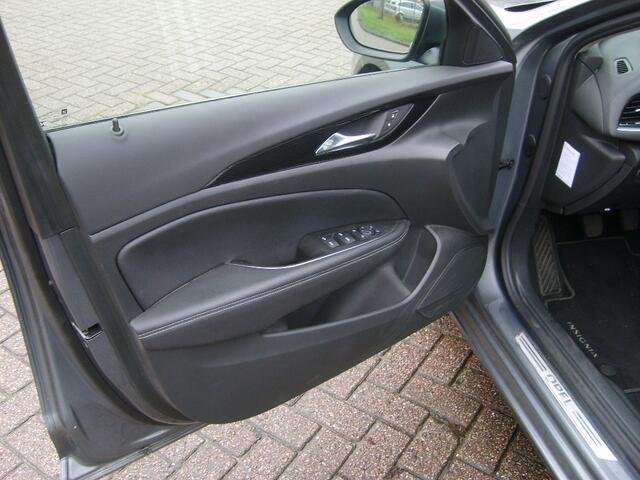 Opel INSIGNIA Grand Sport 1.5 Turbo Business Executive