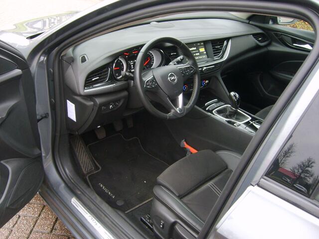 Opel INSIGNIA Grand Sport 1.5 Turbo Business Executive