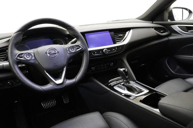 Opel INSIGNIA Grand Sport 2.0 Turbo Ultimate 200 PK Automaat | Lederen bekleding | Navigatie | Keyless | LED | Bose audio | Lichtmetalen velgen | Stoel & Stuurverwarming