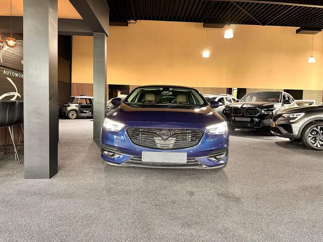 Opel INSIGNIA Grand Sport 1.5 Turbo Exclusive Black Edition/Navi /360/Leder