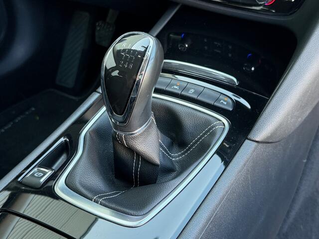 Opel INSIGNIA Sports Tourer 1.5 Turbo Innovation
