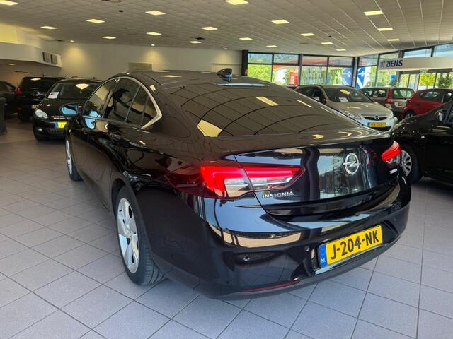 Opel INSIGNIA 1.5 T Business Exec. CARPLAY CAMERA TREKHAAK NW. APK BJ 2017 !!!