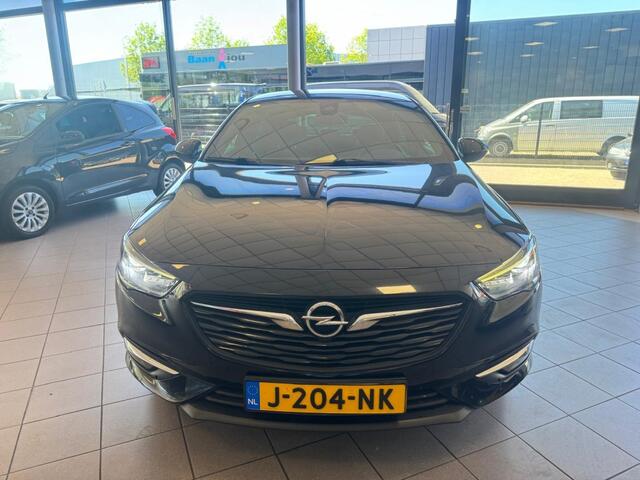Opel INSIGNIA 1.5 T Business Exec. CARPLAY CAMERA TREKHAAK NW. APK BJ 2017 !!!