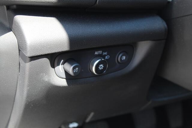 Opel INSIGNIA Sports Tourer 1.5 Turbo Business Executive//Stoelverwarming//Bose//LED!!
