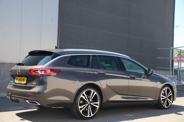 Opel INSIGNIA Sports Tourer 2.0T /**200pk**/Matrix-Led/ Trekhaak/Leder/Elegance