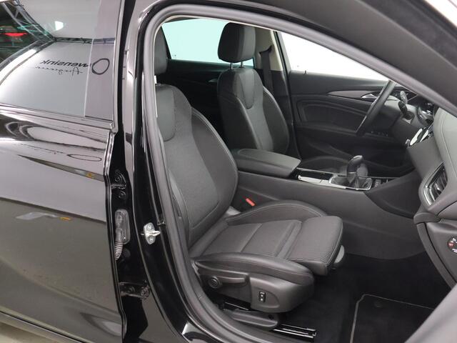 Opel INSIGNIA Grand Sport 1.6 Turbo Innovation | Navigatie | Head-Up | Comforstoelen | Parkeercamera | Climate Control | Keyless Go |