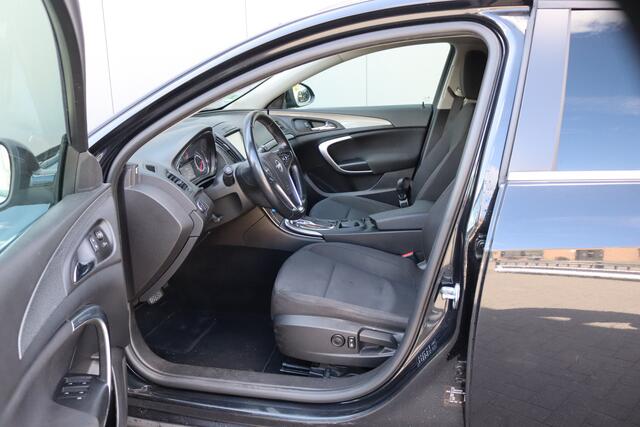 Opel INSIGNIA Sports Tourer 1.6 Turbo 170PK Automaat Edition Navigatie/Parkeerhulp/Cruise-control/