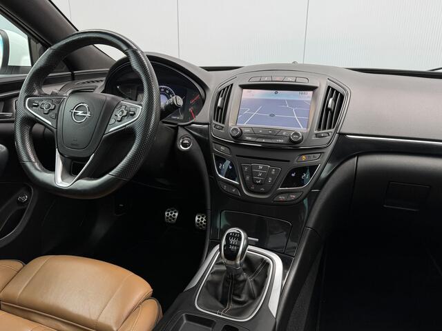Opel INSIGNIA Sports Tourer 1.6 Turbo 170pk Business Executive Panoramadak/Leder/Trekhaak.