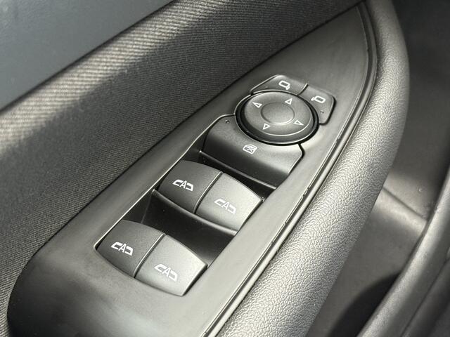 Opel INSIGNIA Sports Tourer BWJ 2018 1.5 165 PK Turbo Business Executive AUTOMAAT TREKHAAK / APPLE CARPLAY / ANDROID AUTO / NAVI / CLIMA / CRUISE / STOELVERW. / KEYLESS / LMV / PDC