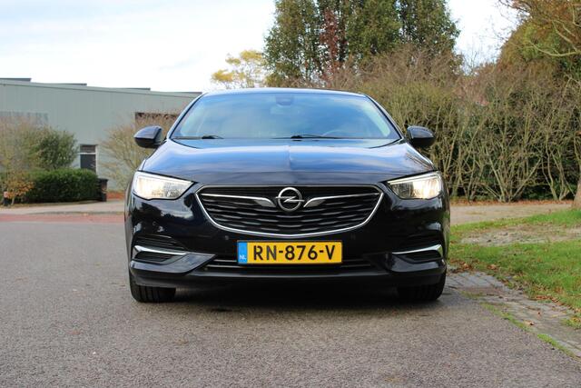 Opel INSIGNIA Grand Sport 1.5 Turbo EcoTec Business Executive 165 PK Apple CarPlay Stuurverwarming