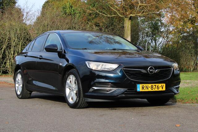 Opel INSIGNIA Grand Sport 1.5 Turbo EcoTec Business Executive 165 PK Apple CarPlay Stuurverwarming