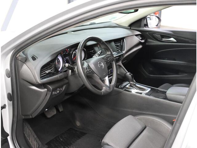 Opel INSIGNIA ST 165PK Turbo Innovation | AppleCarplay/AndroidAuto | Climate Control | Adaptive Cruise Control | Camera | AGR stoelen | Electrische achterklep | matrix LED | AUTOMAAT | Parkeersensoren | Privacy Glass | Isofix |