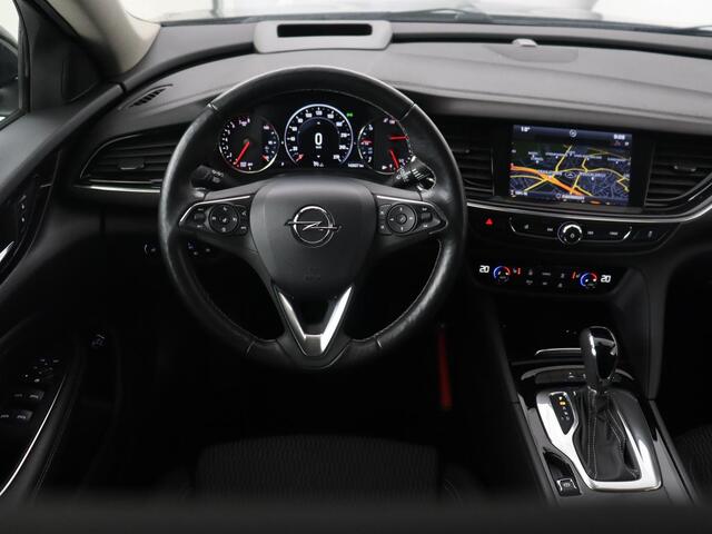 Opel INSIGNIA 1.5 Turbo Innovation | Head-Up | Trekhaak | Stoel & stuurverwarming | Camera | Matrix LED | Carplay | Keyless | Navigatie | Climate control | DAB | Cruise control