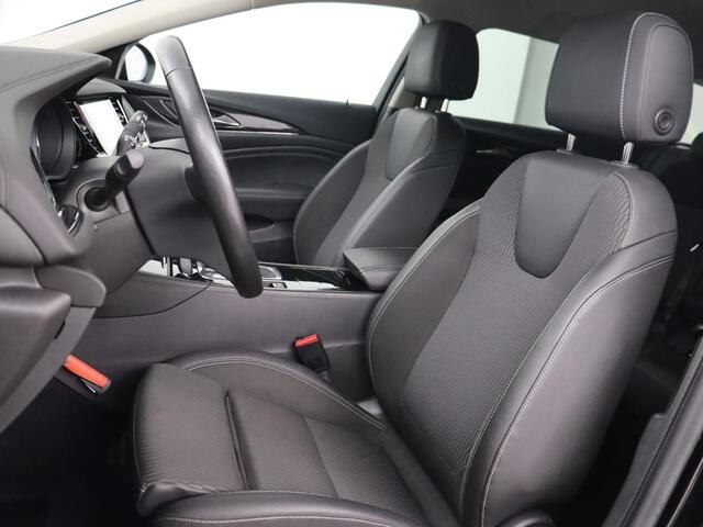 Opel INSIGNIA 1.5 Turbo Innovation | Head-Up | Trekhaak | Stoel & stuurverwarming | Camera | Matrix LED | Carplay | Keyless | Navigatie | Climate control | DAB | Cruise control