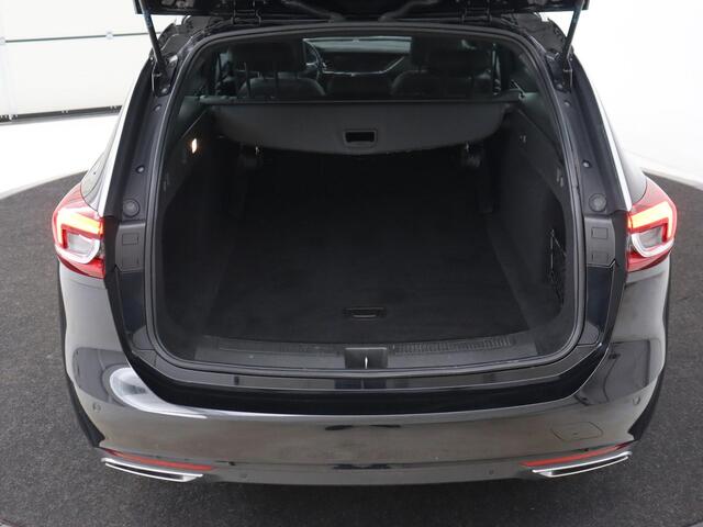 Opel INSIGNIA 2.0 Turbo Elegance | Stoelverwarming | Carplay | Matrix LED | Navigatie | Stuurverwarming | Half leder | Parkeerhulp | Climate control | Cruise control