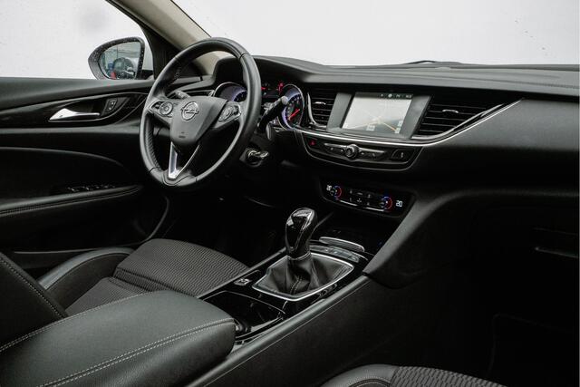 Opel INSIGNIA Sports Tourer 1.5 Turbo Business Executive Trekhaak/ Navigatie/ Sportstoel/ Carplay/ Dab/ Climate control