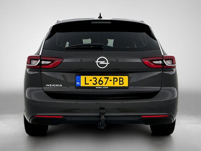 Opel INSIGNIA Sports Tourer 1.5 CDTI 123PK Business Elegance / Leder / Trekhaak / Camera / Stoel-Stuurverwarming / Xenon / Airco-ecc. / Apk 01-2026