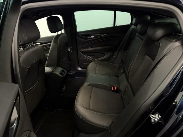 Opel INSIGNIA Grand Sport 1.5 Turbo Innovation Half leder, Camera, Navi, Head-up display, Stoelverwarming, A start stop, Rijstrook correctie, Cruise control