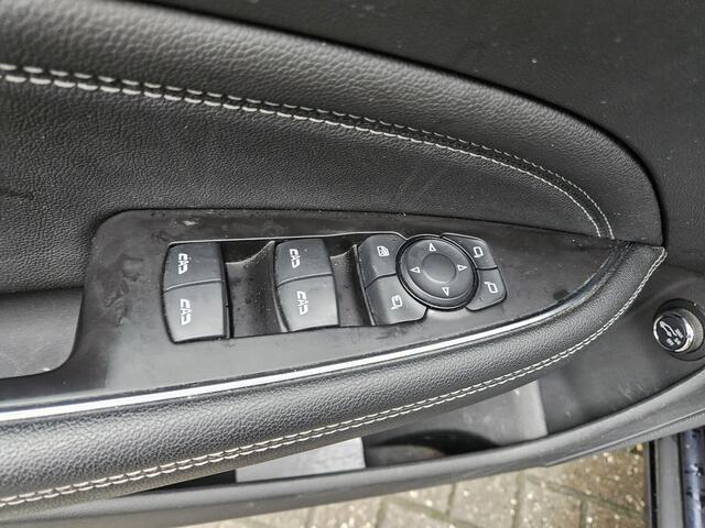 Opel INSIGNIA Sports Tourer 1.6 Turbo Business Executive