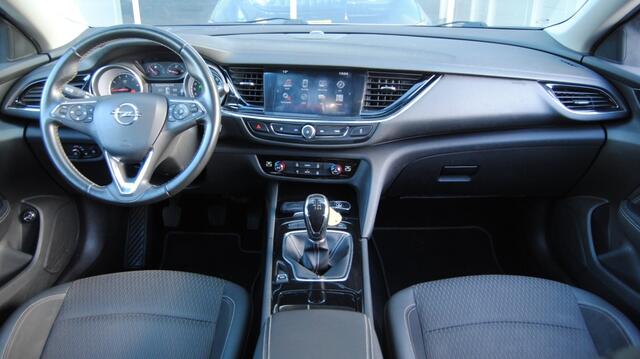 Opel INSIGNIA Sports Tourer 1.5 T Innovation | Camera| Apple Carplay | Trekhaak