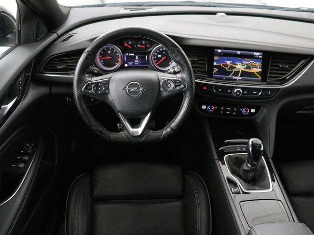 Opel INSIGNIA 1.5 Turbo Business Executive | OPC Line | Leder | Stoel & stuurverwarming | Marix LED | Trekhaak | Carplay | Camera | Comfortstoelen | Navigatie
