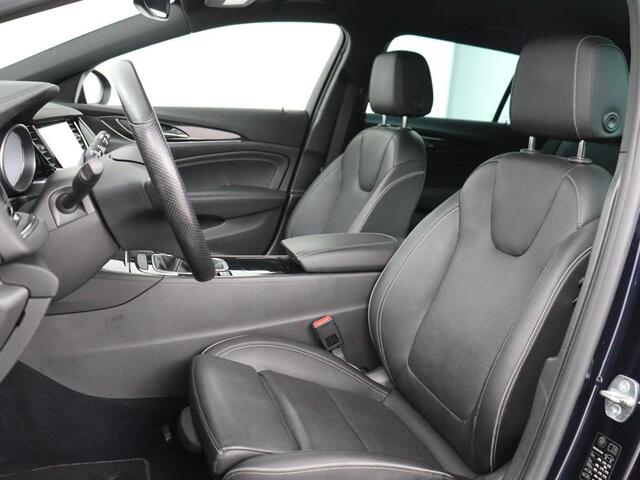 Opel INSIGNIA 1.5 Turbo Business Executive | OPC Line | Leder | Stoel & stuurverwarming | Marix LED | Trekhaak | Carplay | Camera | Comfortstoelen | Navigatie