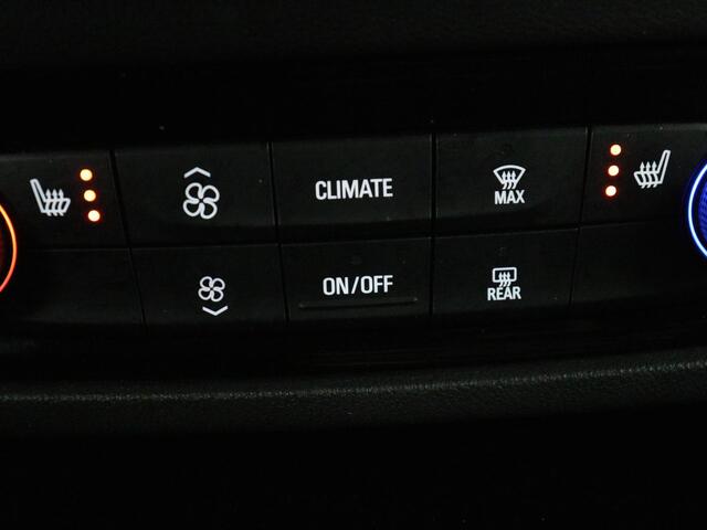 Opel INSIGNIA 1.5 Turbo Business Executive | OPC Line | Leder | Stoel & stuurverwarming | Marix LED | Trekhaak | Carplay | Camera | Comfortstoelen | Navigatie