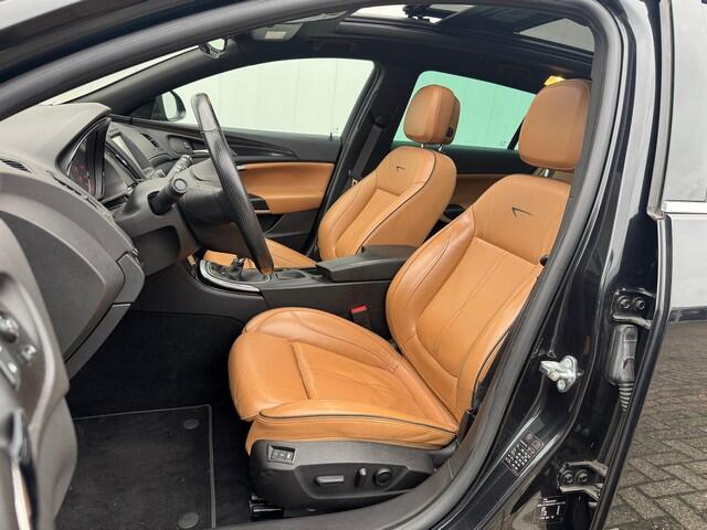 Opel INSIGNIA Sports Tourer 1.6 Turbo Business Executive Exclusive met Leer, Navi/Camera, Schuifdak, Winterpakket