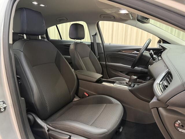 Opel INSIGNIA Grand Sport 1.5 Turbo Org.NL! / Carplay / 1/2 Leder / Keyless / Navigatie / Cruise / ECC Clima / 17'' LMV