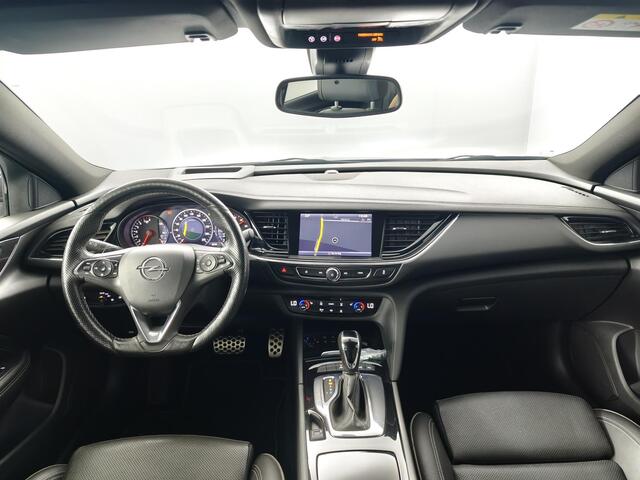 Opel INSIGNIA Grand Sport 1.5 Turbo Business Executive | Leer | Trekhaak | Winterpakket |
