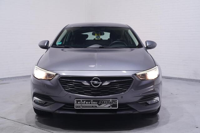 Opel INSIGNIA Grand Sport 1.6 CDTI Business Executive navigatie led-verlichting cruise-controle stoel/stuur-verwarming groot-licht assist lane-assist aplle-carplay climate-controle PDC v+a camera lederen multifunctioneel stuurwiel